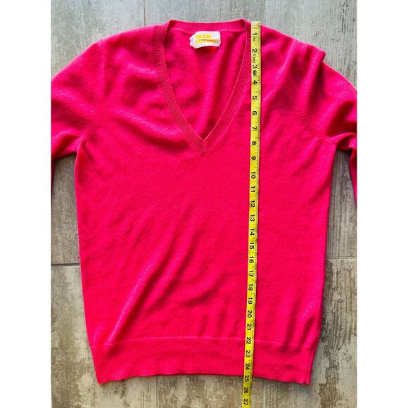 $225 FROM FUTURE Bright Pink V-Neck Pullover 100% Cashmere Sweater Designer M - Picture 6 of 8